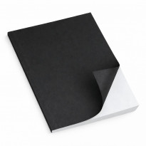 Copertine stese in cartoncino Favini Crush Cocco nero profondo con sfumature brune naturali 250 g