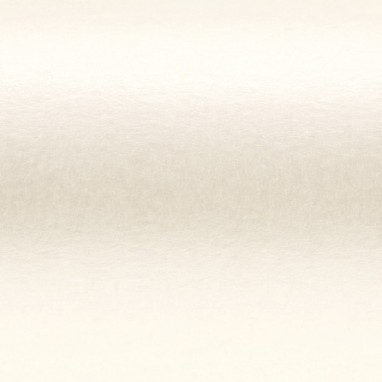 Carta Stardream Opal Cordenons – dettaglio della superficie perlata avorio con luminosità morbida e cremosa