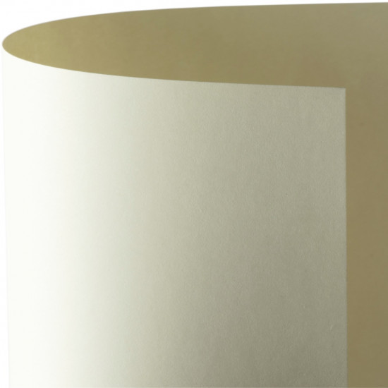 Dettaglio Carta Favini Biancoflash Ivory avorio chiaro con finitura liscia e uniforme